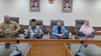 akui-kekecewaan-ketua-komisi-iv-dprd-minta-pegawai-puskesmas-rawa-tembaga-nonjob_13BxBQl7ot